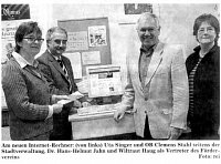Jahr 2006 Übergabe des Internet-PC  (HNP)